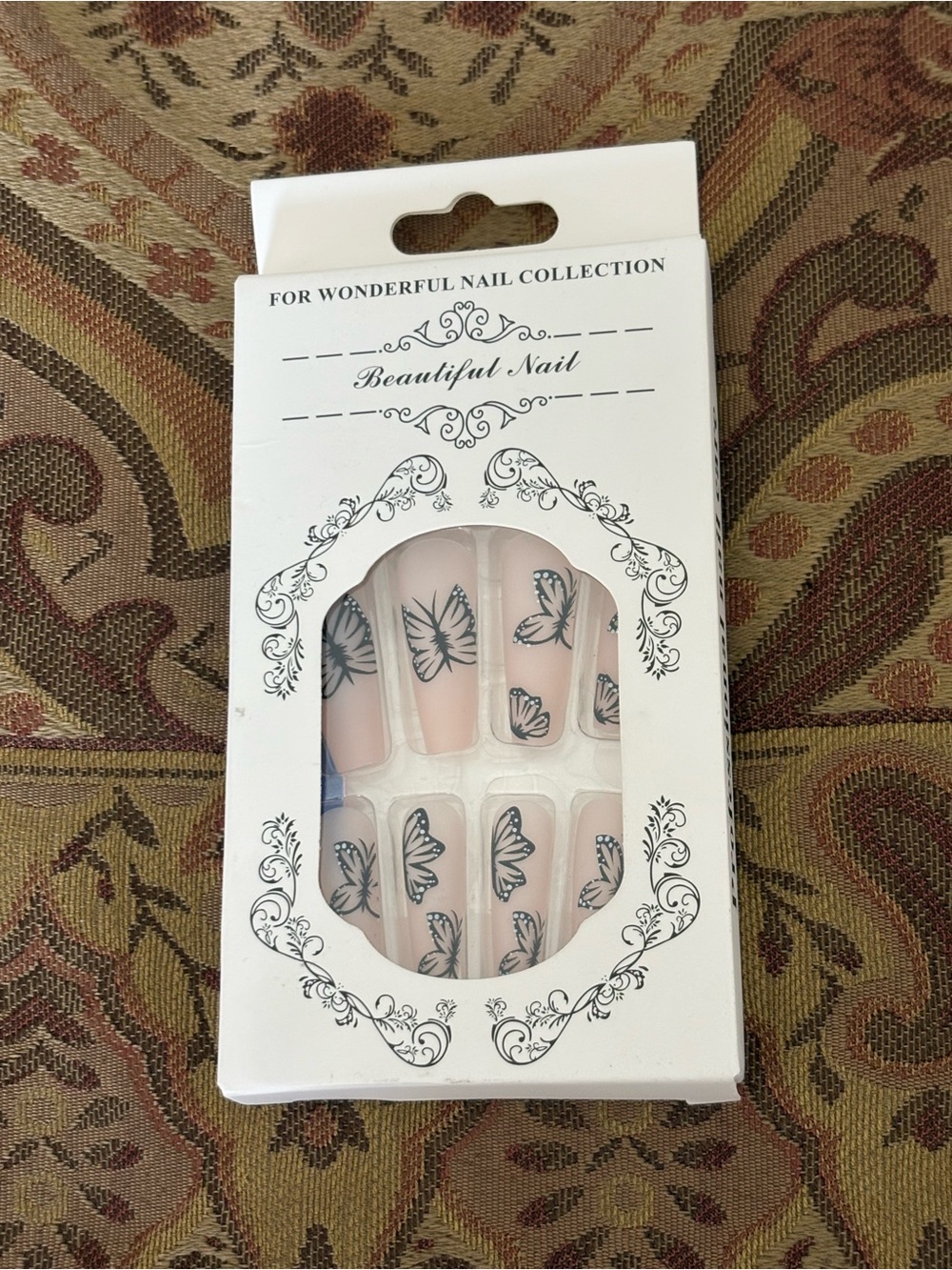 Butterfly Press-On Nails in Nude and Black -
